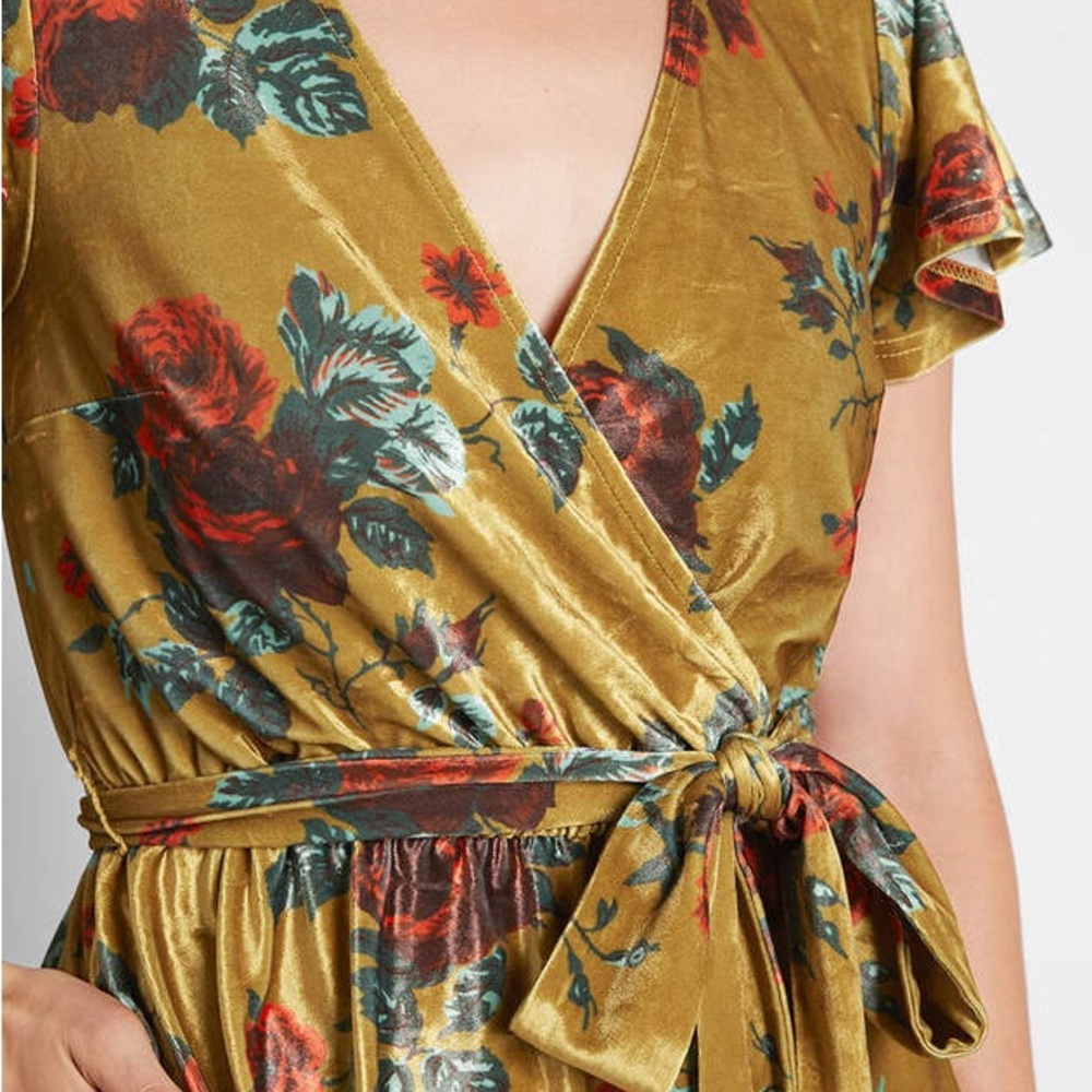 Modcloth A Line velvet Mustard Floral Wrap Midi Dress Small New without tag - Picture 4 of 10